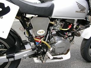 ＤＥ耐のレギュレーションＯＫ！エイプ50・APE100用オイルキャッチタンク